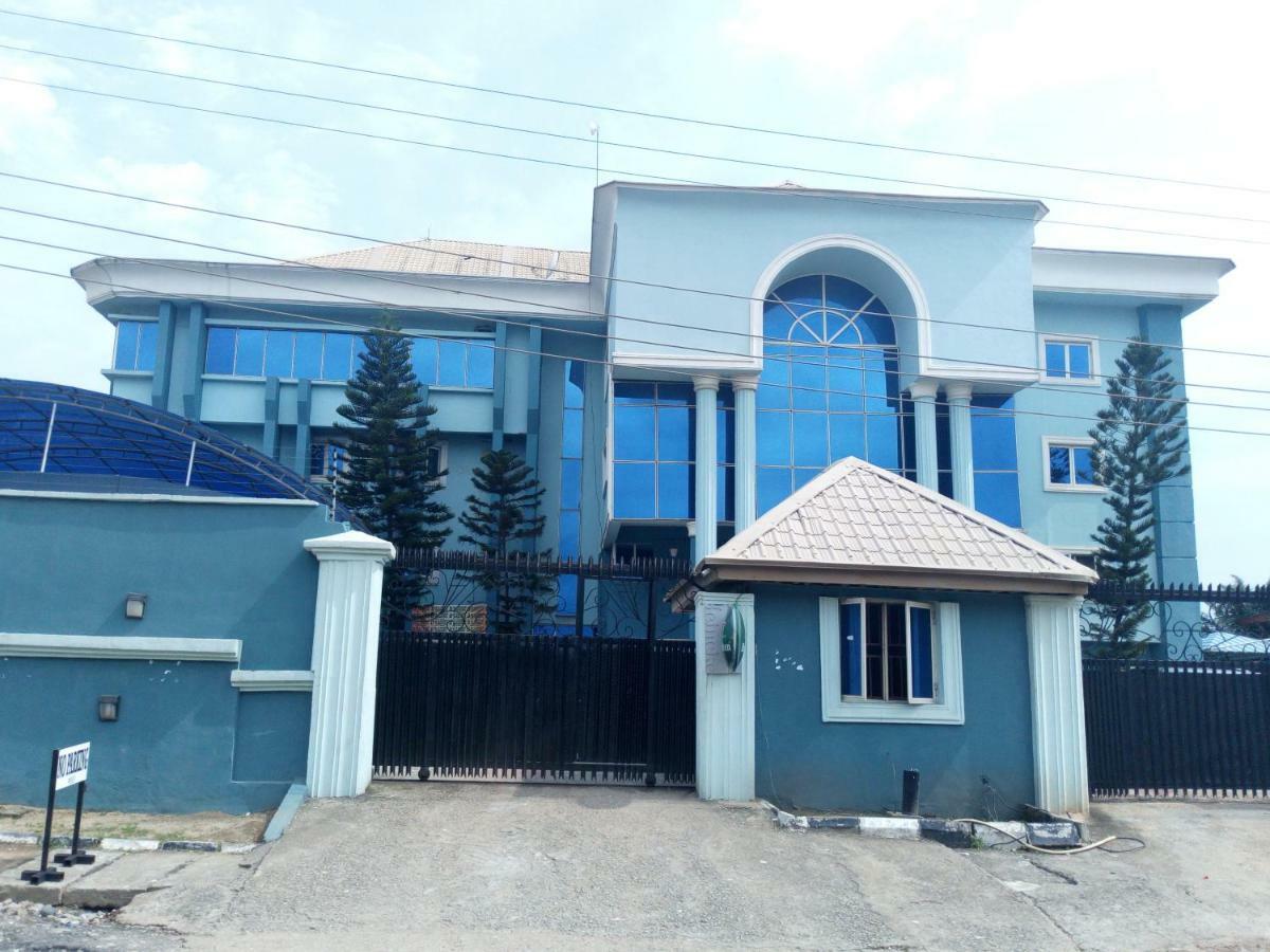 Dluxx Villa & Suites Ikeja Exterior foto